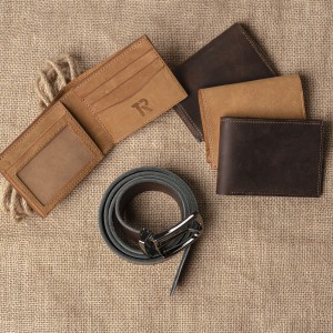 Phụ kiện thời trang (mũ, thắt lưng, ví, kính…)